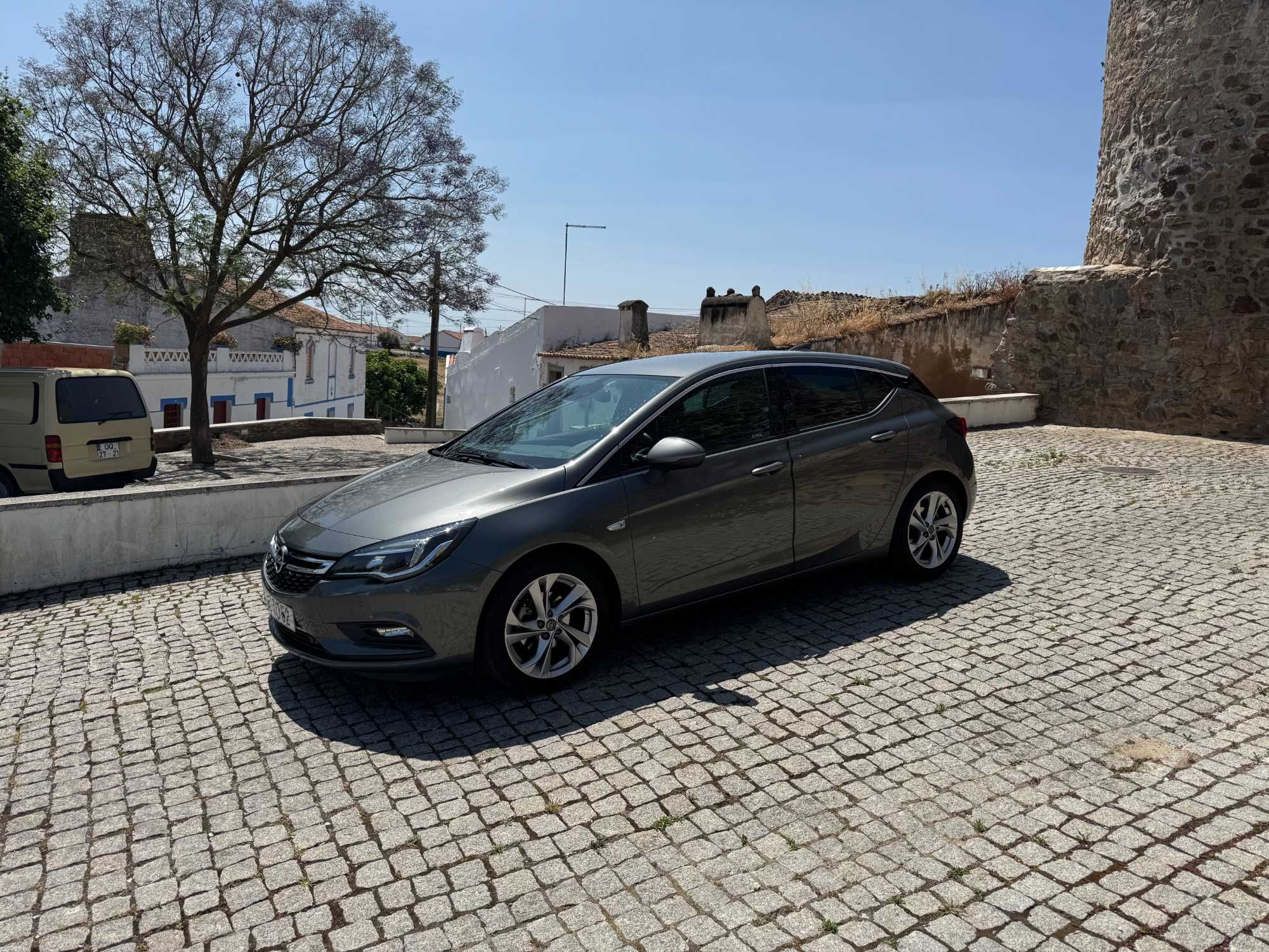Opel Astra 1.0 Dynamic S/S