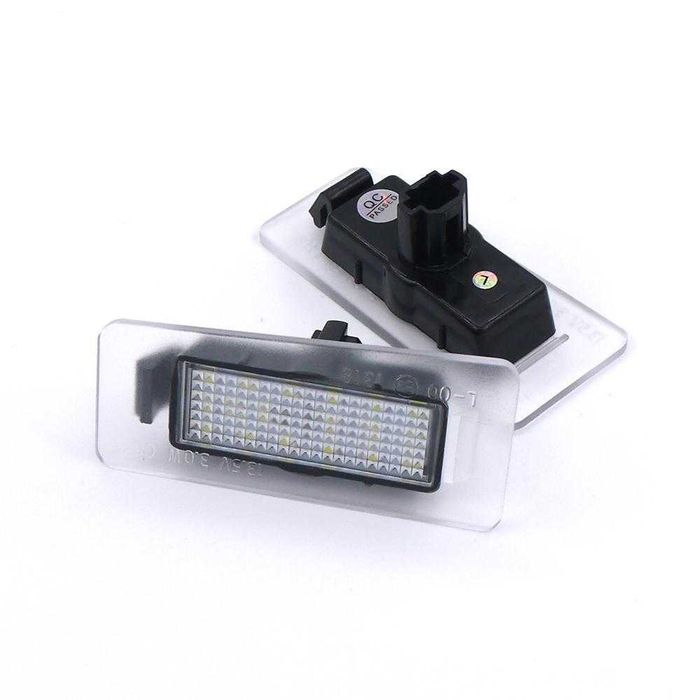 8 conjuntos farolim luz matrícula LED diversas marcas (para despachar)