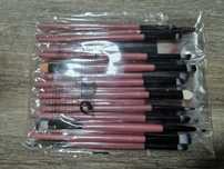 Pincéis de Maquiagem Profissional.  Novo