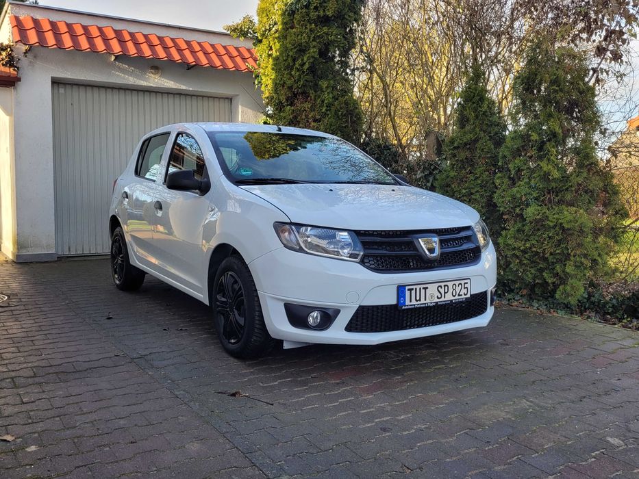 Dacia Sandero 1.2 Benzyna 75 KM Opłacony Klima 2 Kpl. Opon Zadbany