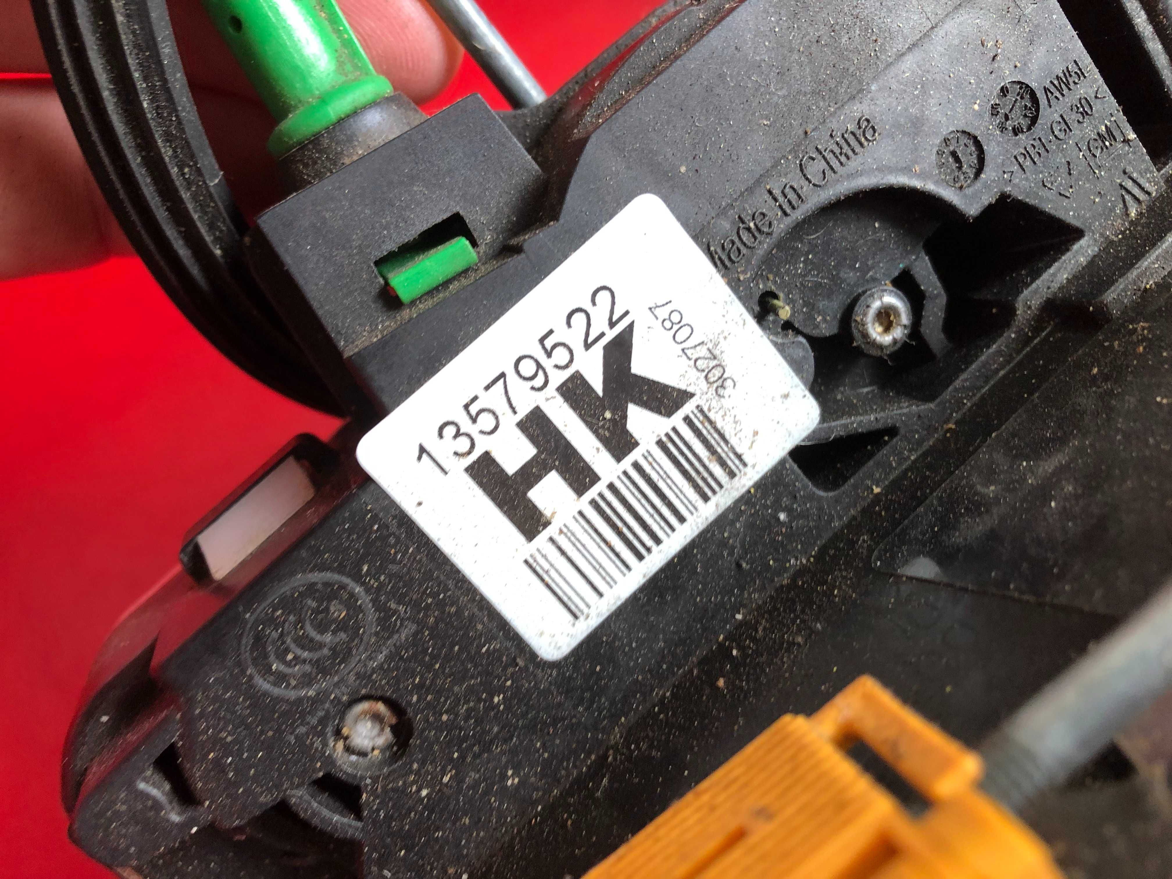 Zamek drzwi lewy przód 5 pin Opel Mokka A Adam Insignia A Astra J Eu