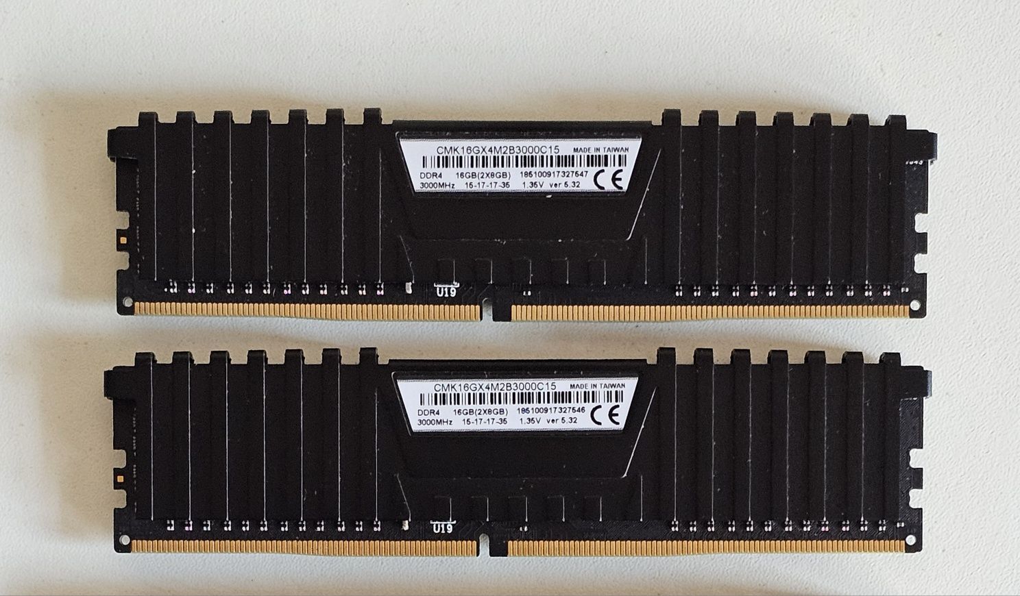 Оперативна пам'ять Corsair Vengeance LPX DDR4 3000MHz 16GB (2x8) CL15