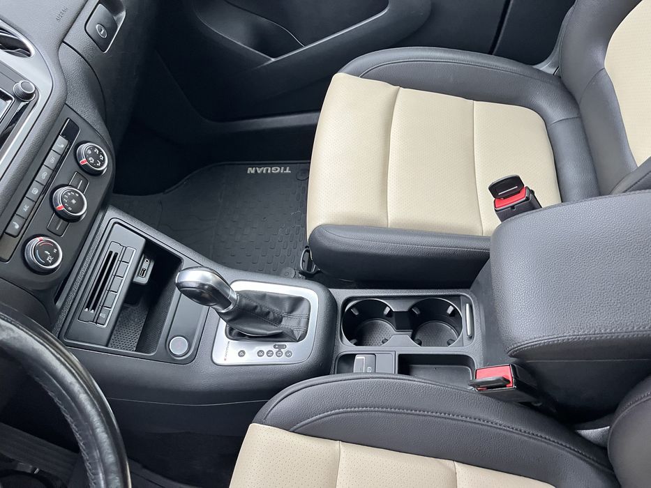Vw Tiguan SE 90т. км відмінний стан