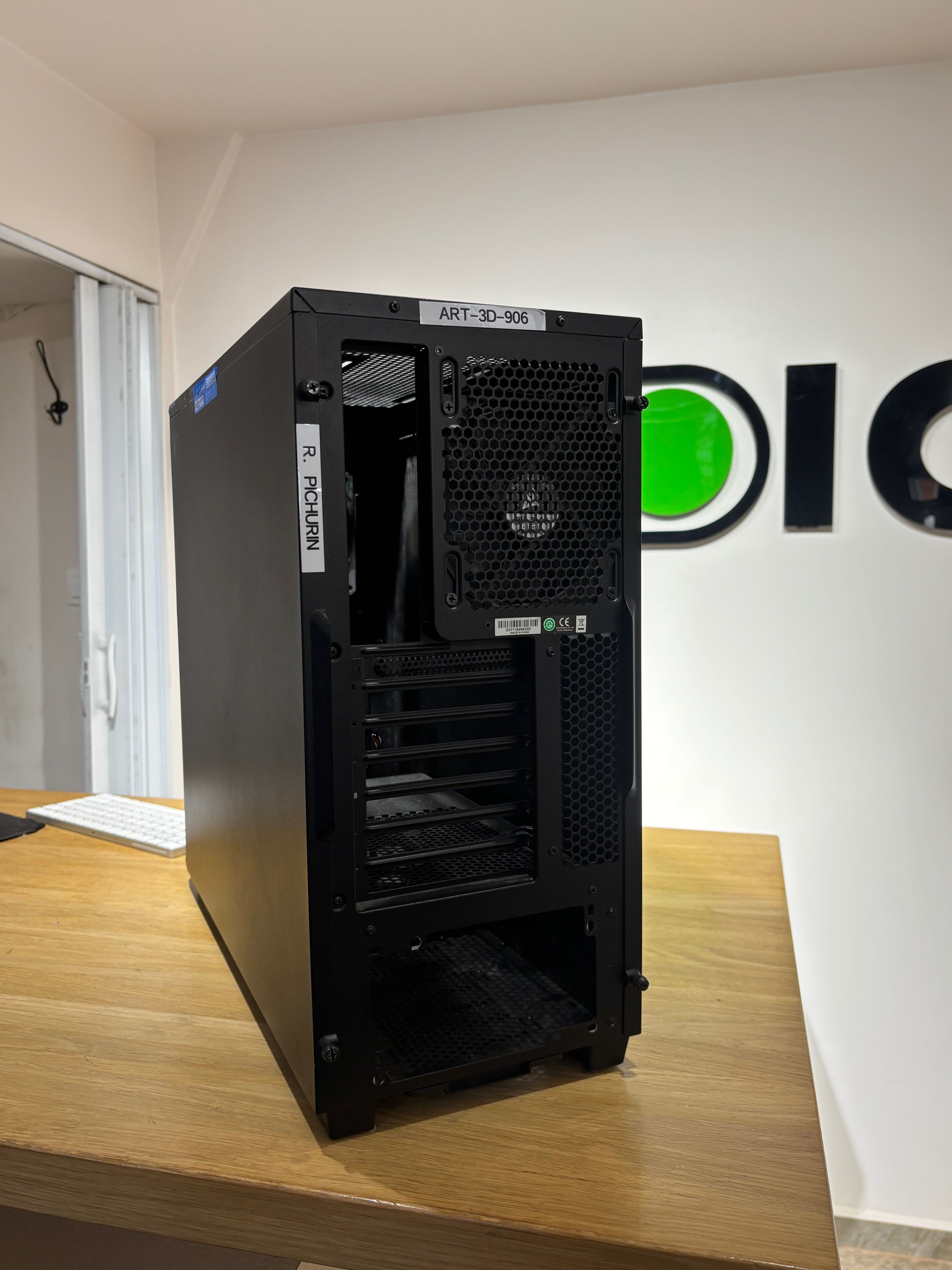 Obudowa komputerowa do PC Corsair Carbide 270R Black stan BDB