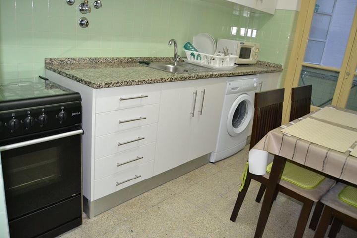 Quarto proximo ao Metro PONTINHA - Linha Azul
