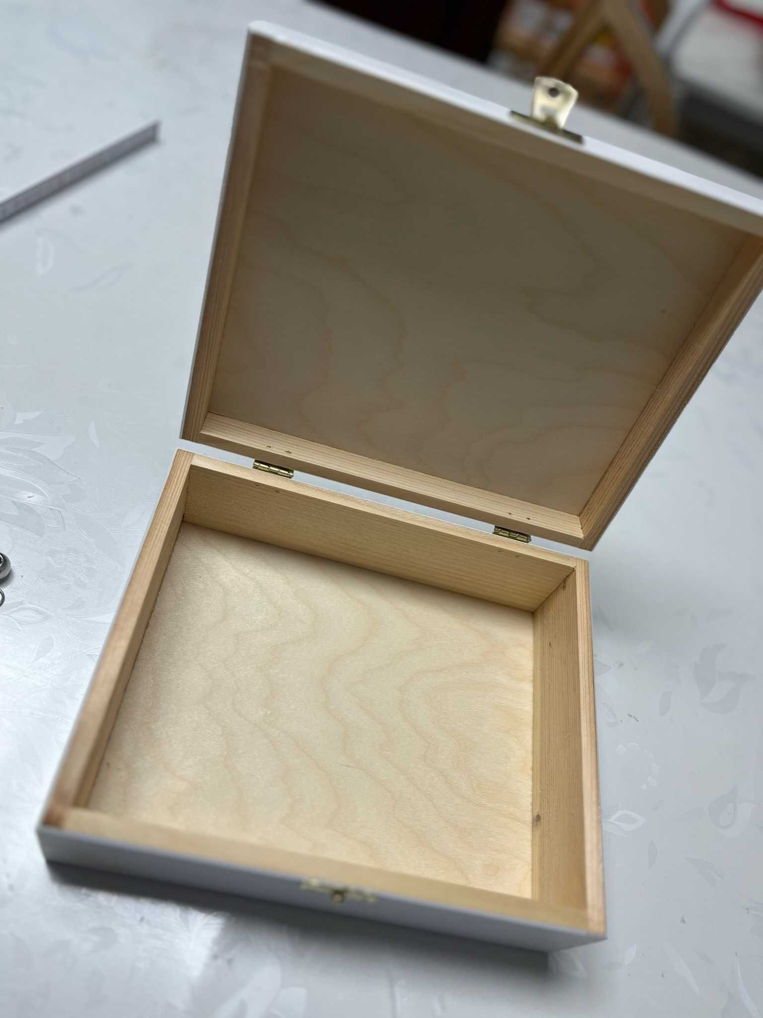 Kasetka drewniane pudełko na bibeloty