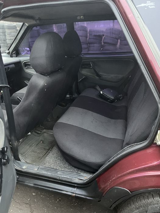 Продам отличную машину на полном ходу