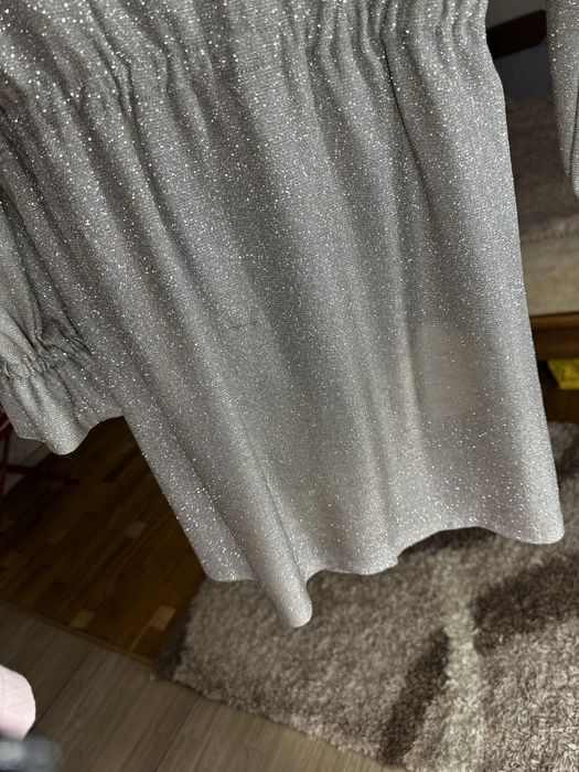 Блестящее платье