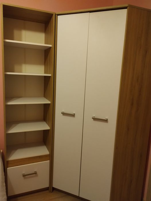 Sprzedam szafę narożną z regałem