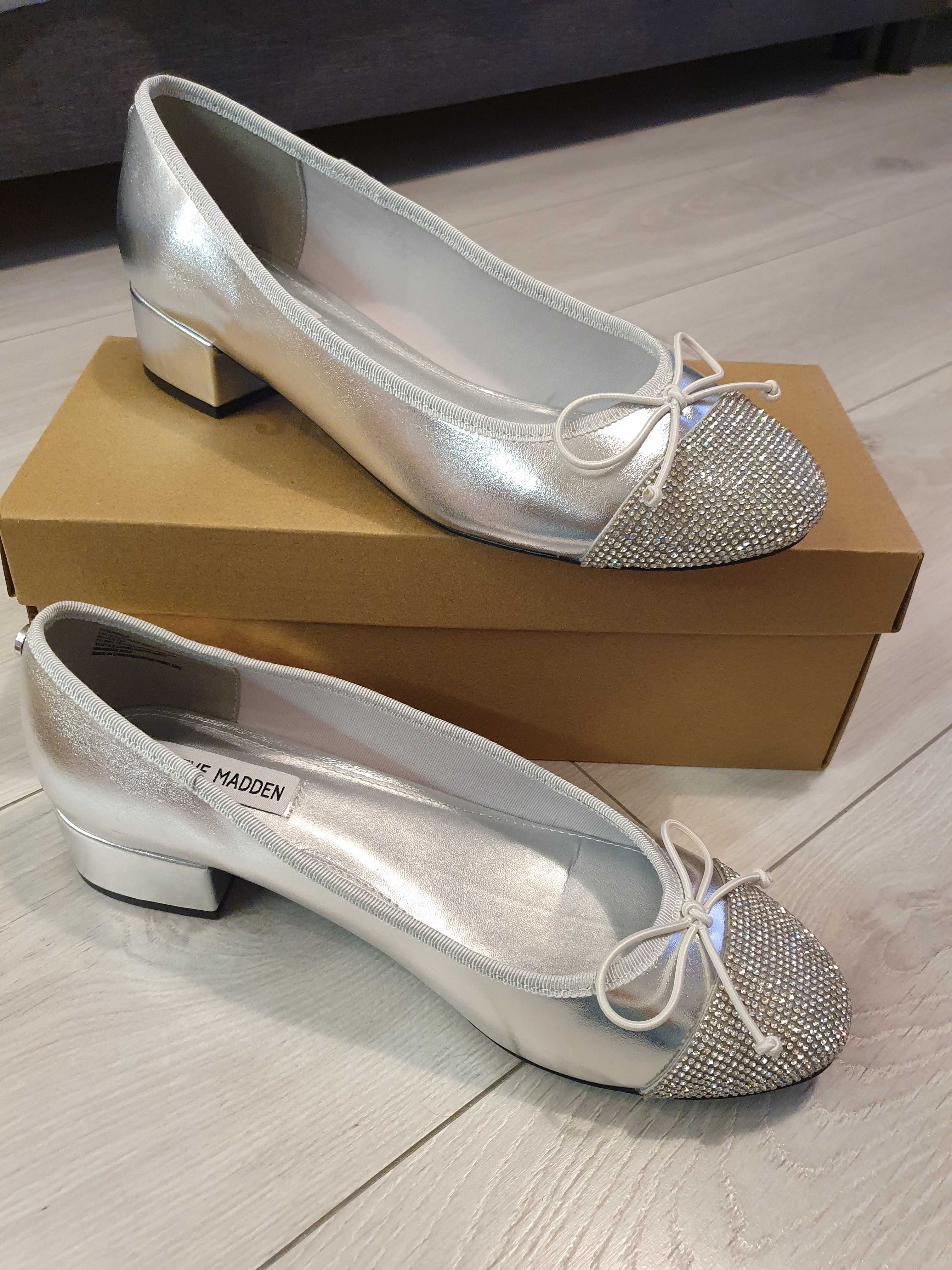 Buty czółenka baleriny srebrne z cyrkoniami r.41 stan jak nowe