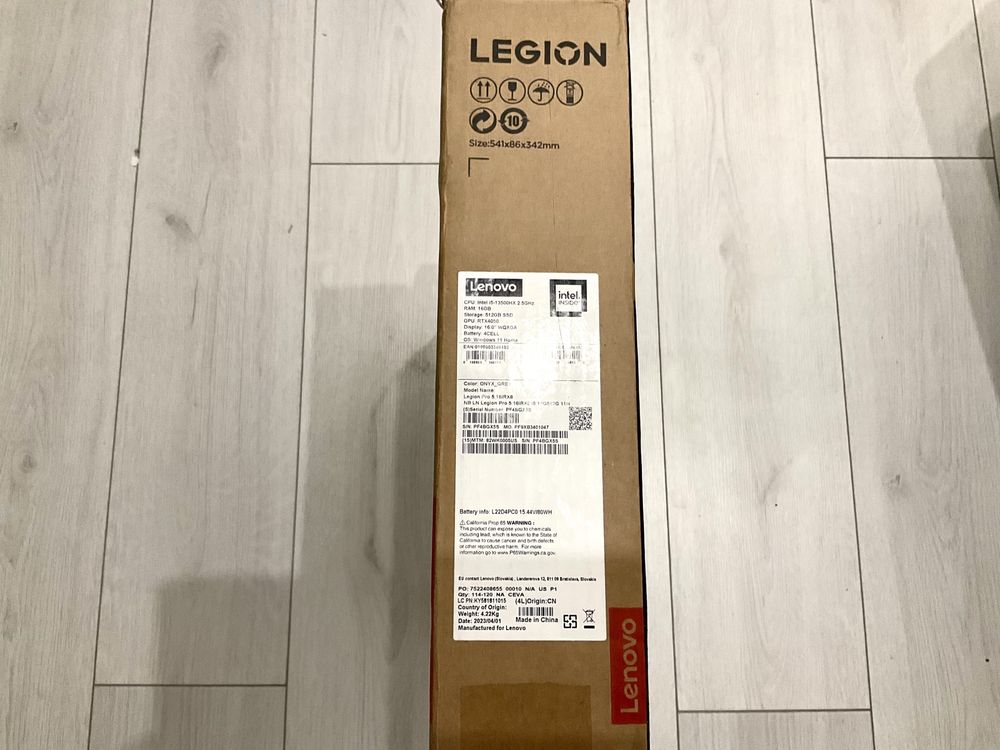 Ноутбук Lenovo Legion Pro 5 16IRX8 Onyx Grey