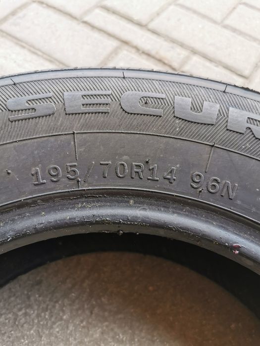 Opony 195/70R14 96N Security Radial AW 414