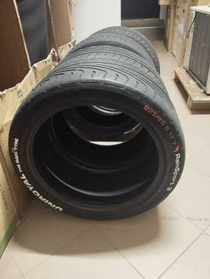Komplet opon Uniroyal RainSport3 225/45/R17, letnie, do dobicia.