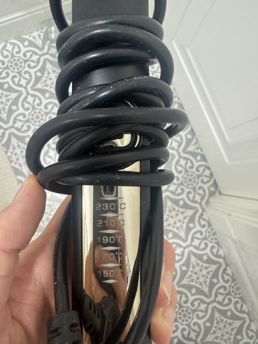 Плойка geemy вирівнювач