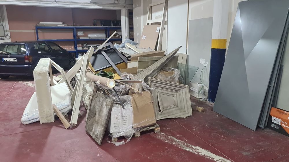 Entulhos/Demoliçoes/Limpezas