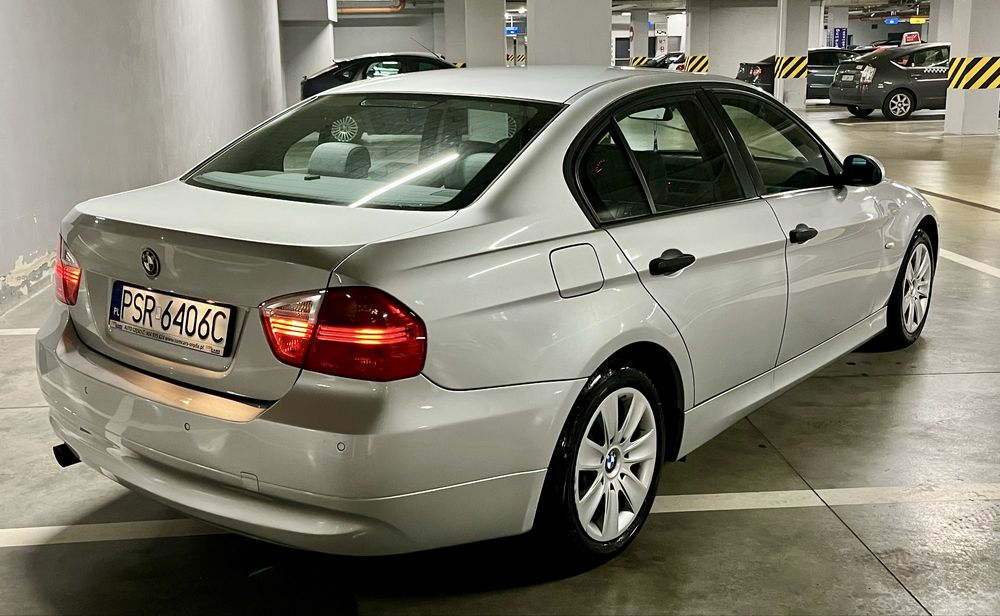 BMW 318i E90 2.0 Benzyna
