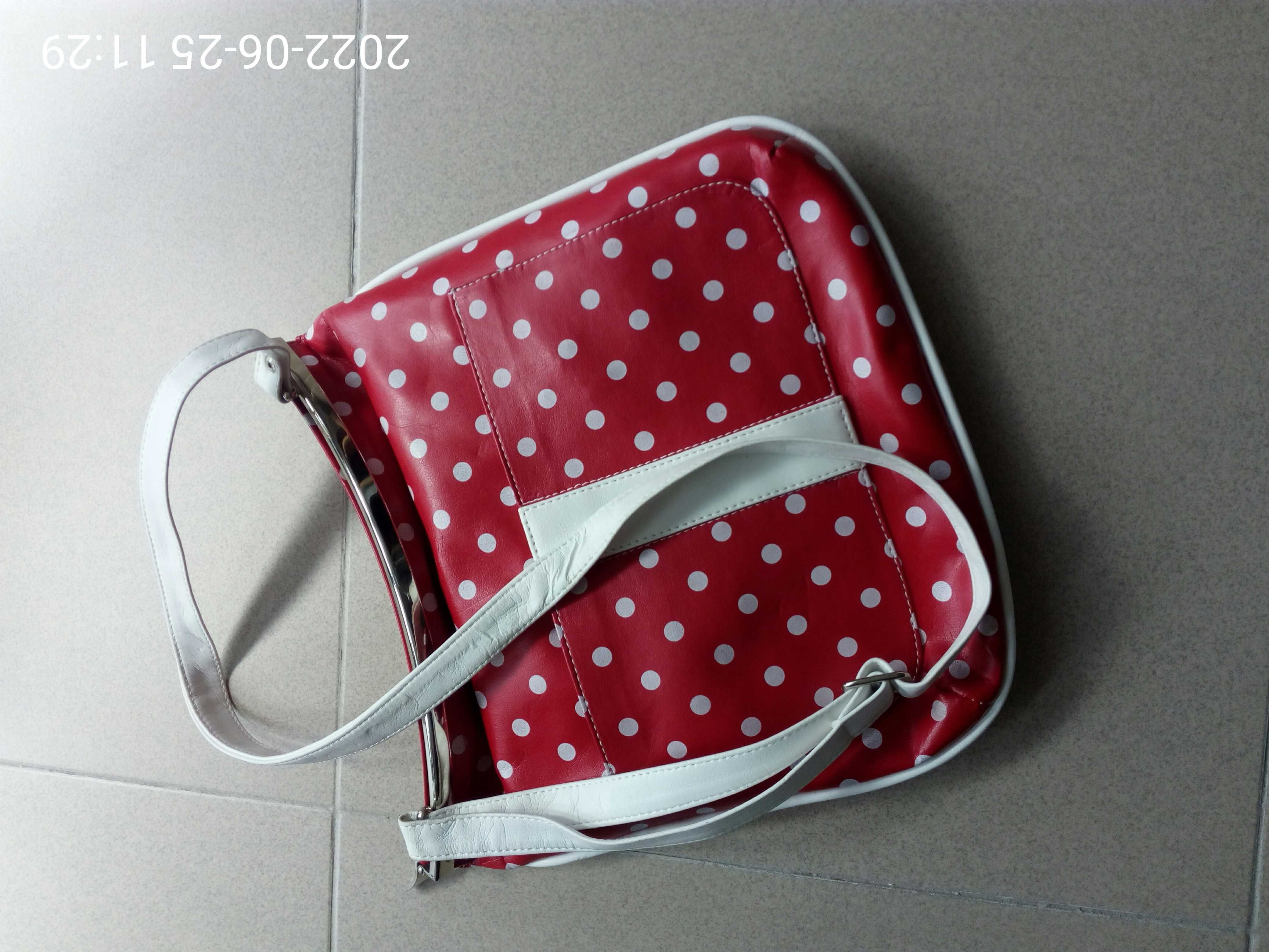 mochila de criança e bolsa