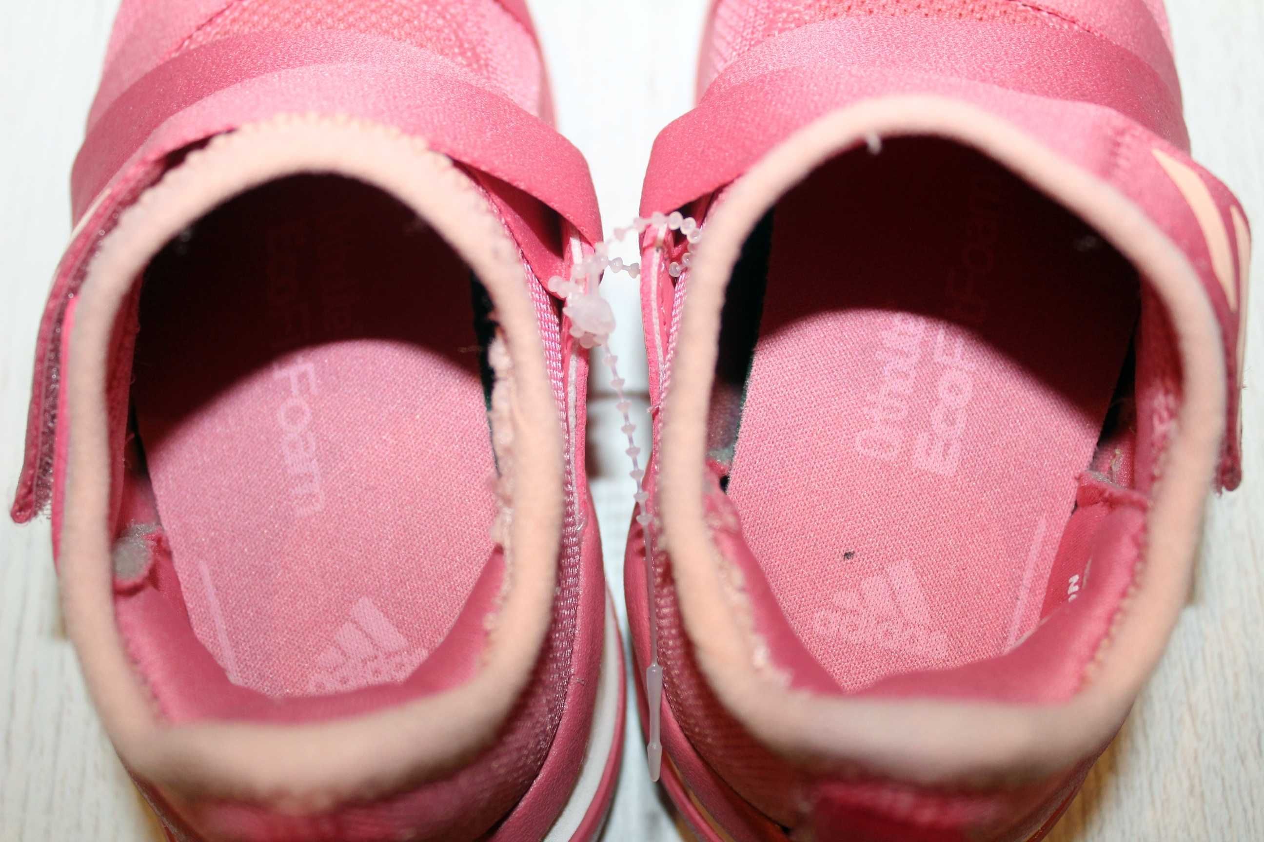 Adidas-seria Forta Run- buty dziecięce, rozmiar 22, nowe.