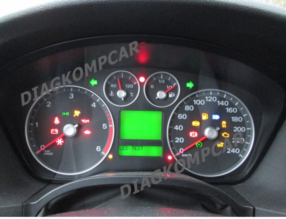 Naprawa liczników paneli wyświetlaczy samochodowych maszyn motorów