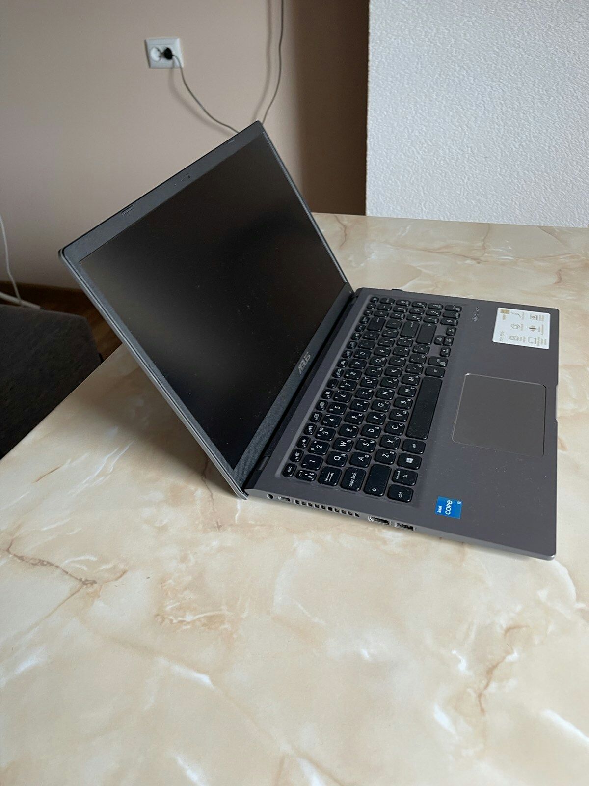 Ноутбук Asus X515EA