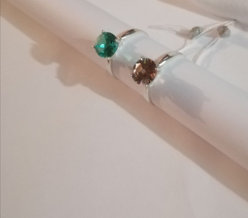 Продам серебряное кольцо 925 пробы.