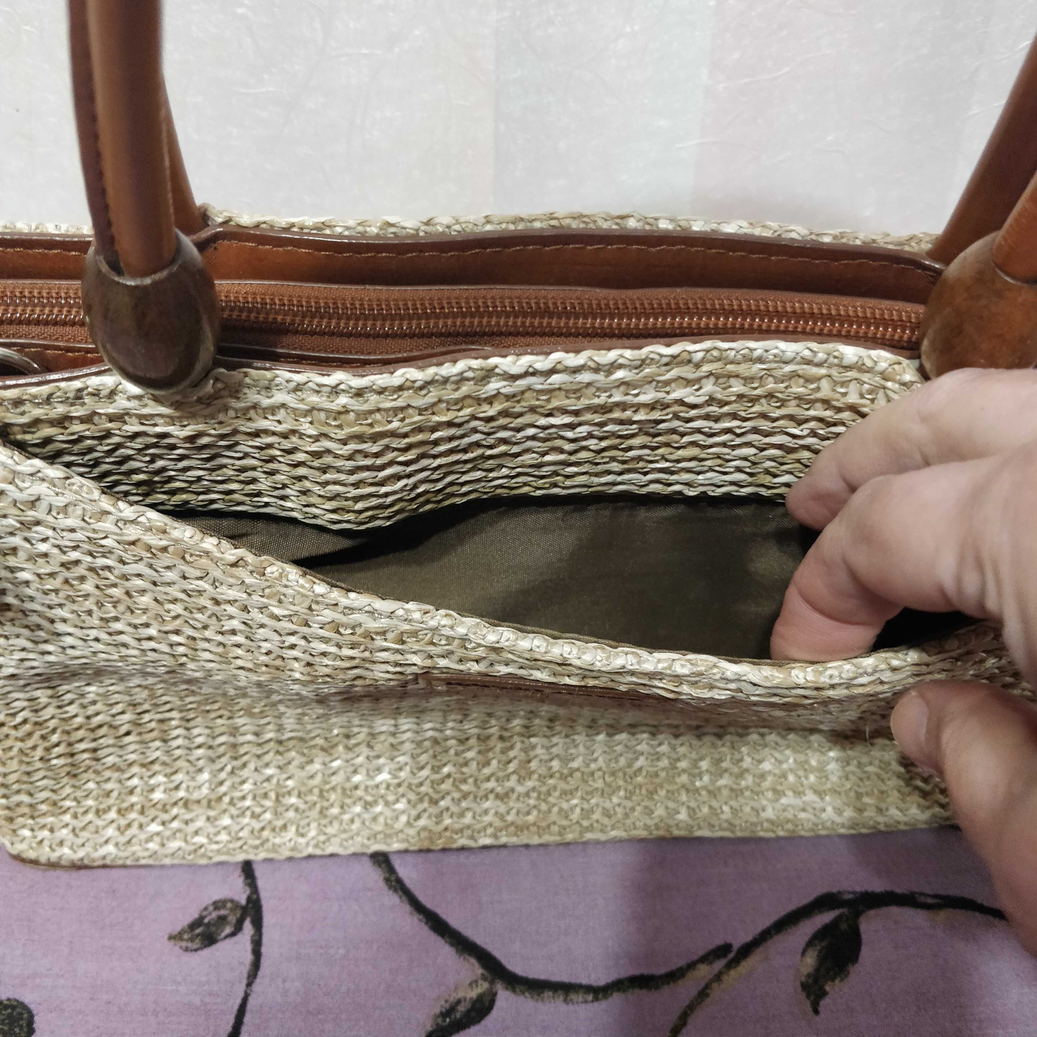Сумка каркасная из соломки
