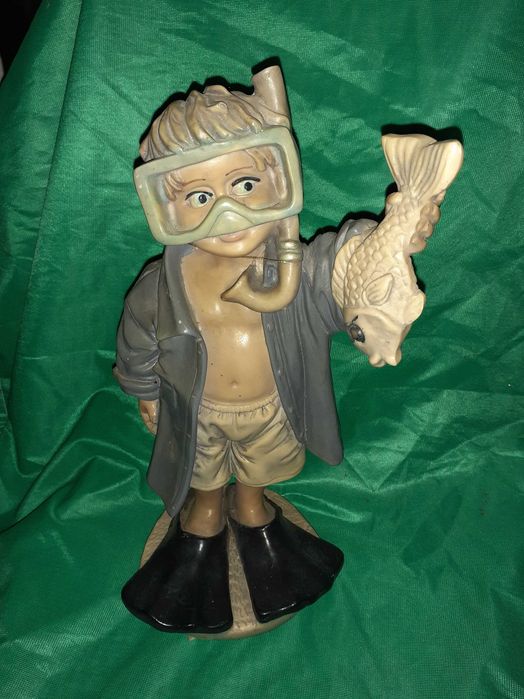Estatueta em Marfinite Mergulhador