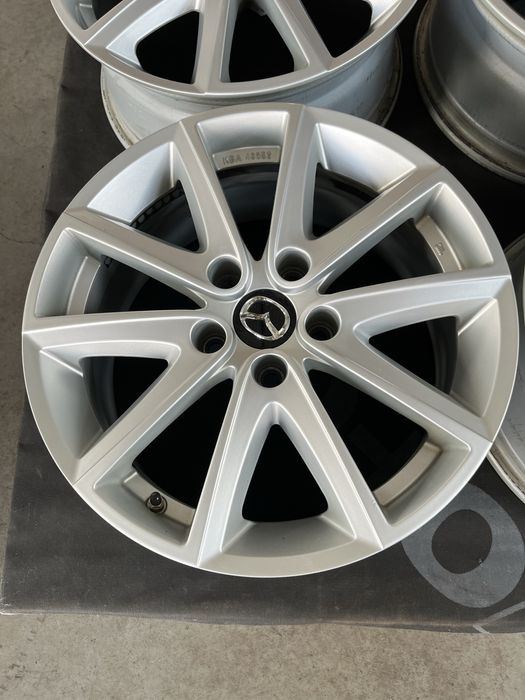 Felgi aluminiowe 17 cali do Mazdy