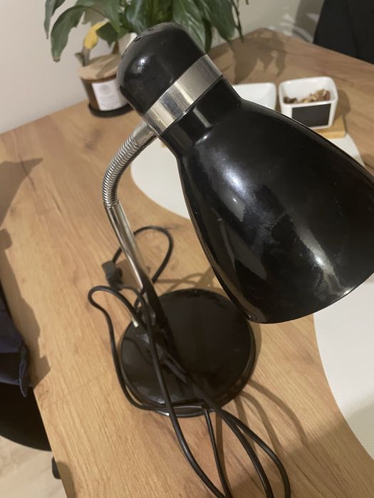 Lampka biurkowa czarna