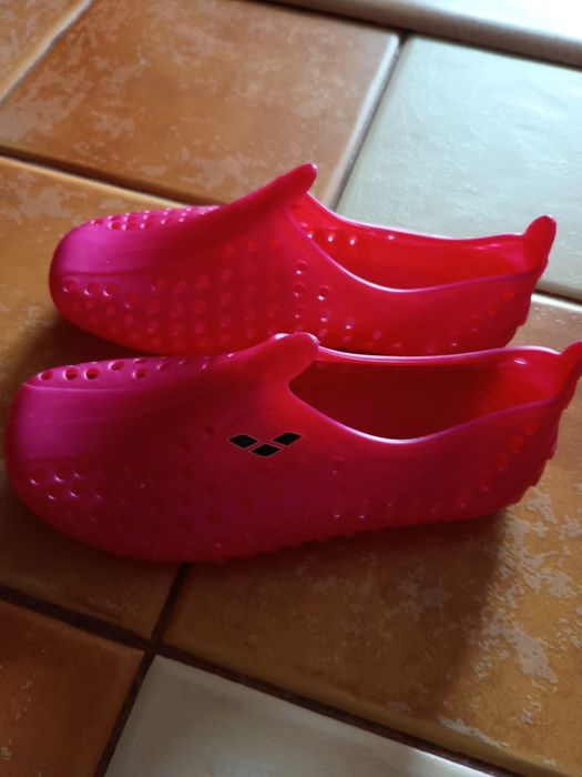 Buty do wody marki Arena