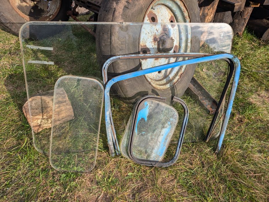 Скло мТз Панель МТЗ Кабина МТЗ 82 прибори Кабіна МТЗ 1221 Капот МтЗ
