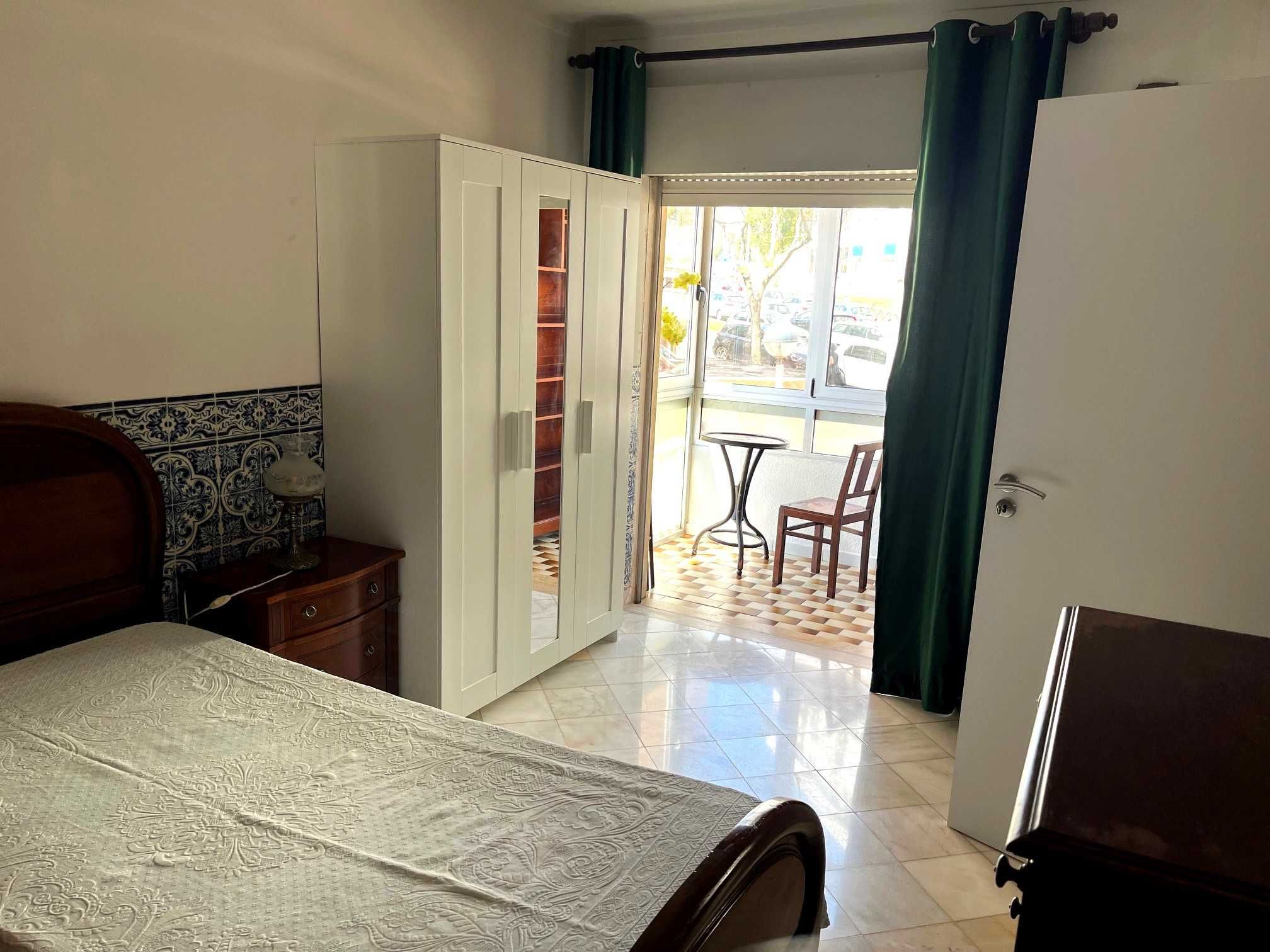 T4 renovado no centro de Faro – 124 m², 1.º andar com elevador