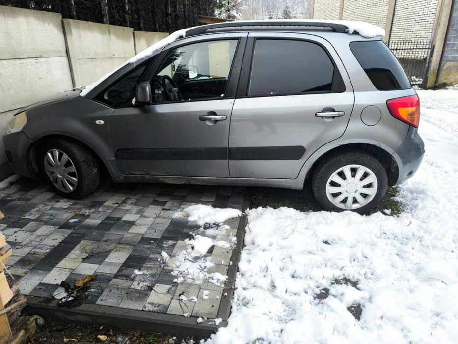 Suzuki SX4 1.6 benzyna +LPG 2008 -uszkodzony silnik