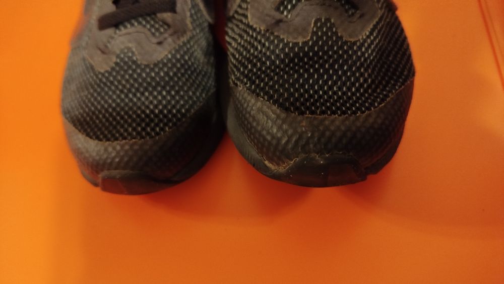 Buty chłopięce 29,5 Nike