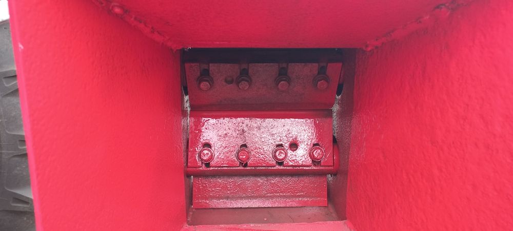 Щепоріз.Подрібнювач гілок.