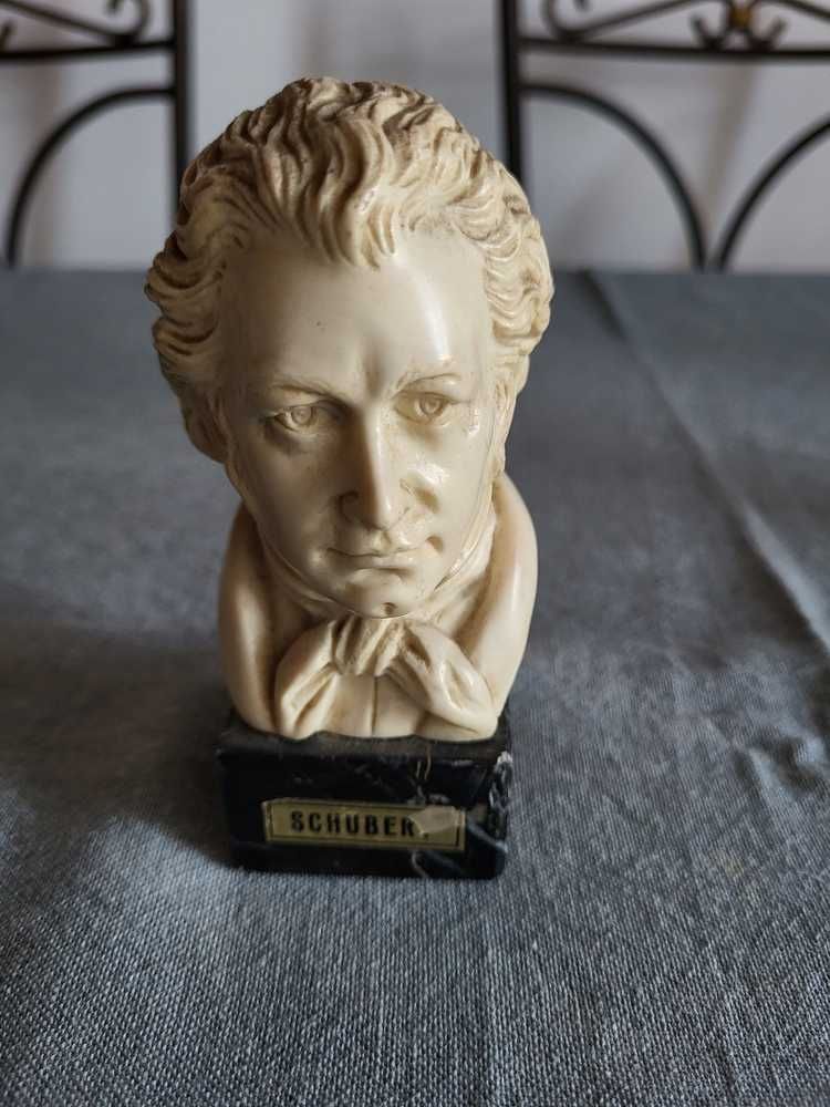 Busto Franz Schubert