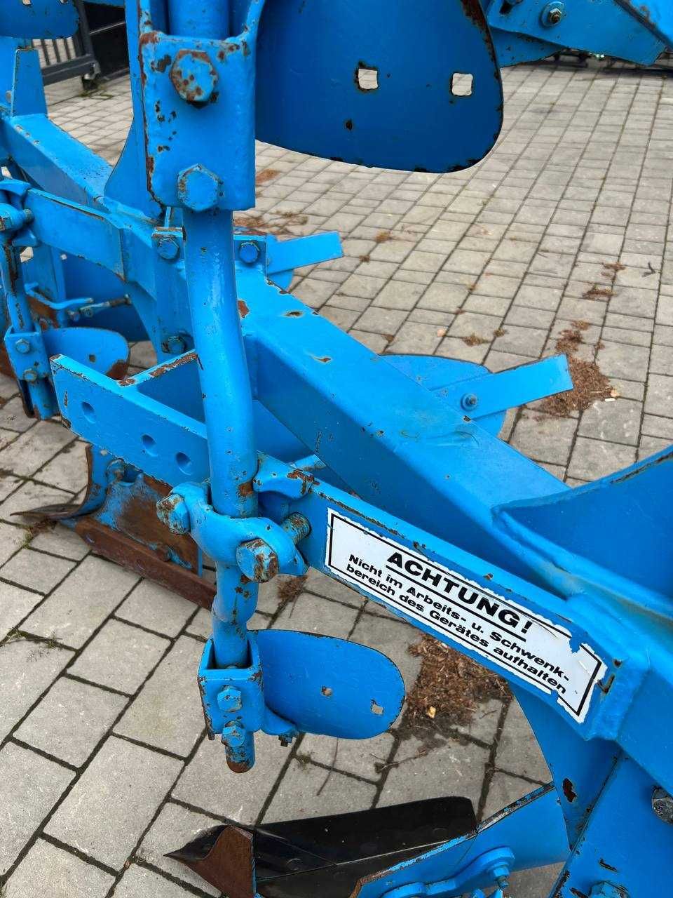 Плуг оборотний Lemken Opal 90 2+1    Kuhn