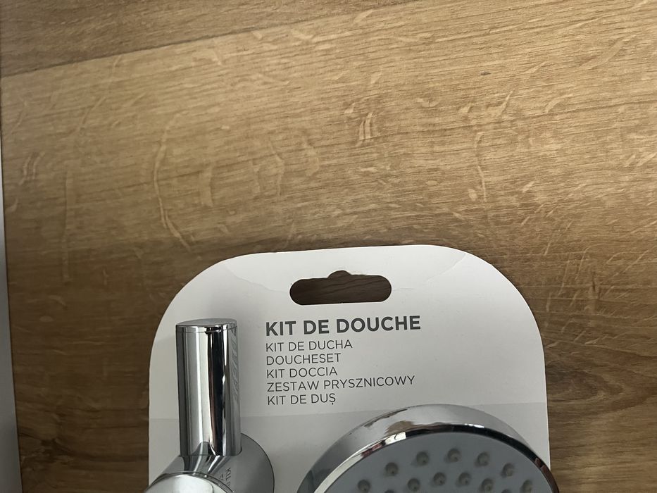 Nowa słuchawka prysznicowa