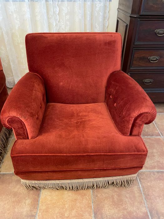 Bonitas poltronas veludo vermelho