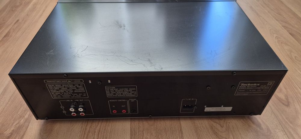 Magnetofon Technics RS-TR555