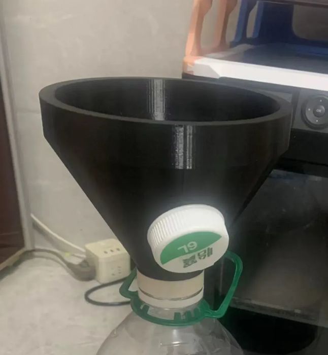 Suporte Garrafa Água (4.5L/6L) com Tampa