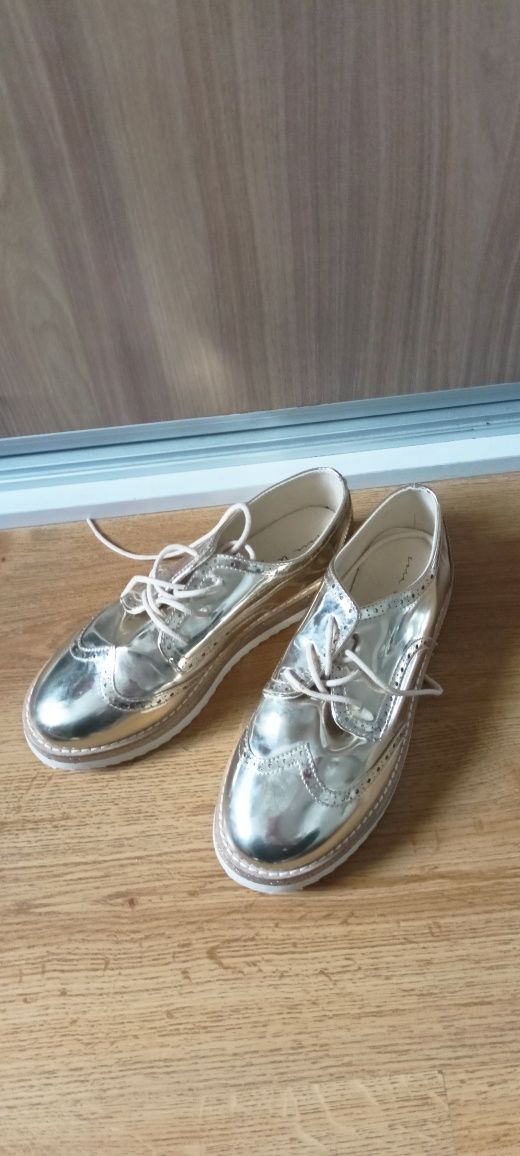 Buty damskie Zara, mokasyny damskie, młodzieżowe