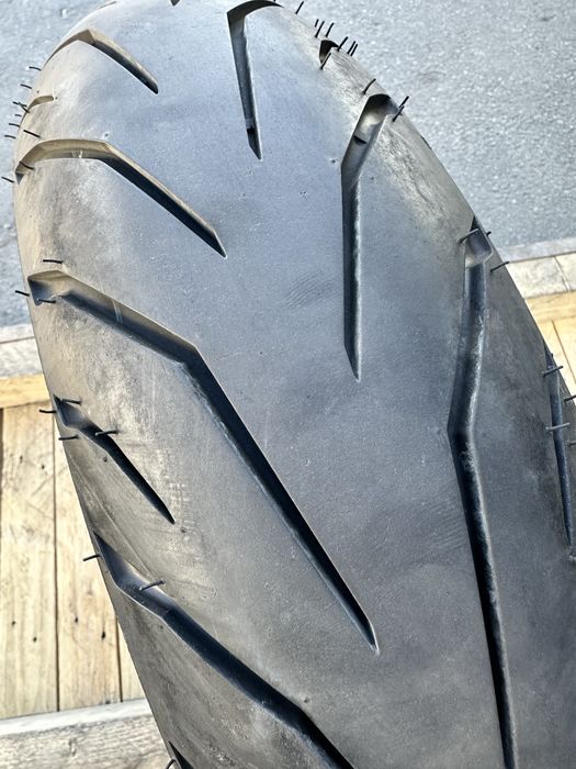 Мотошина 140 70 17 66S Pirelli Angel CT як нова