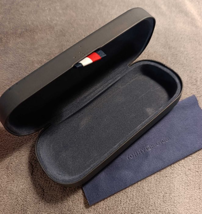 Pudełko Etui na okulary Tommy Hilfiger