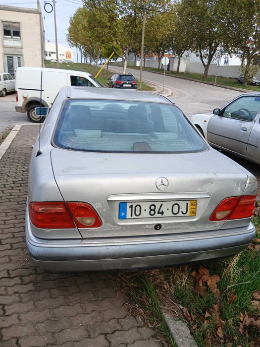 MERCEDES 2200 class E