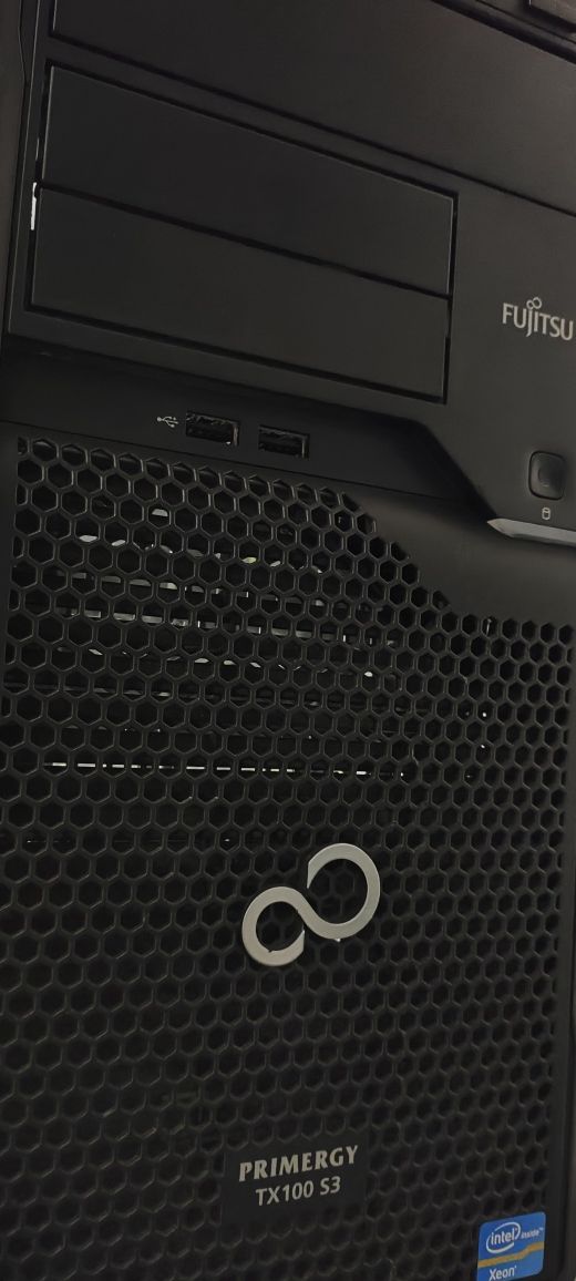 servidor  Fujitsu tx100 s3p , xeon  8 gb 240 SSD 1tb hdd Windows  2012
