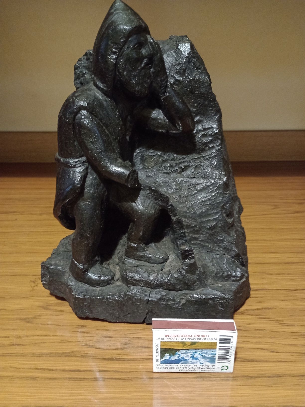 Rzeźba Skarbnika z węgla