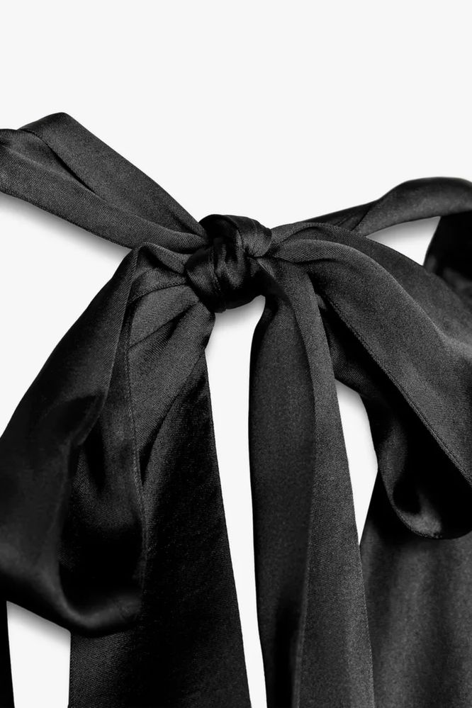Топ із ефектом сатину на завʼязках на шию Zara розмір XS