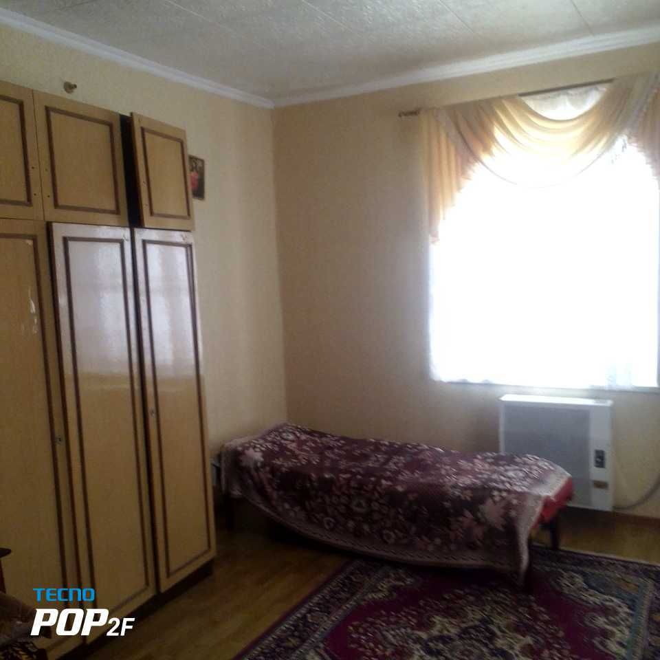 Продам будинок та земельну ділянку 90сотих