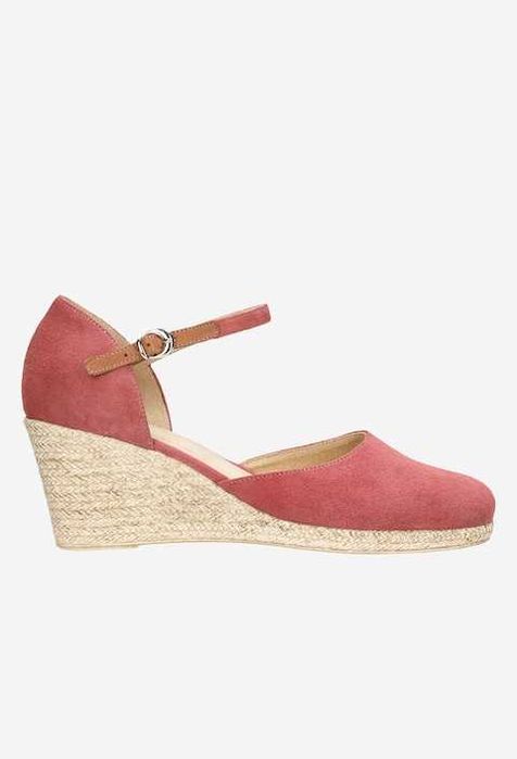 Różowe czółenka damskie na koturnie firmy Wojas rozm.37